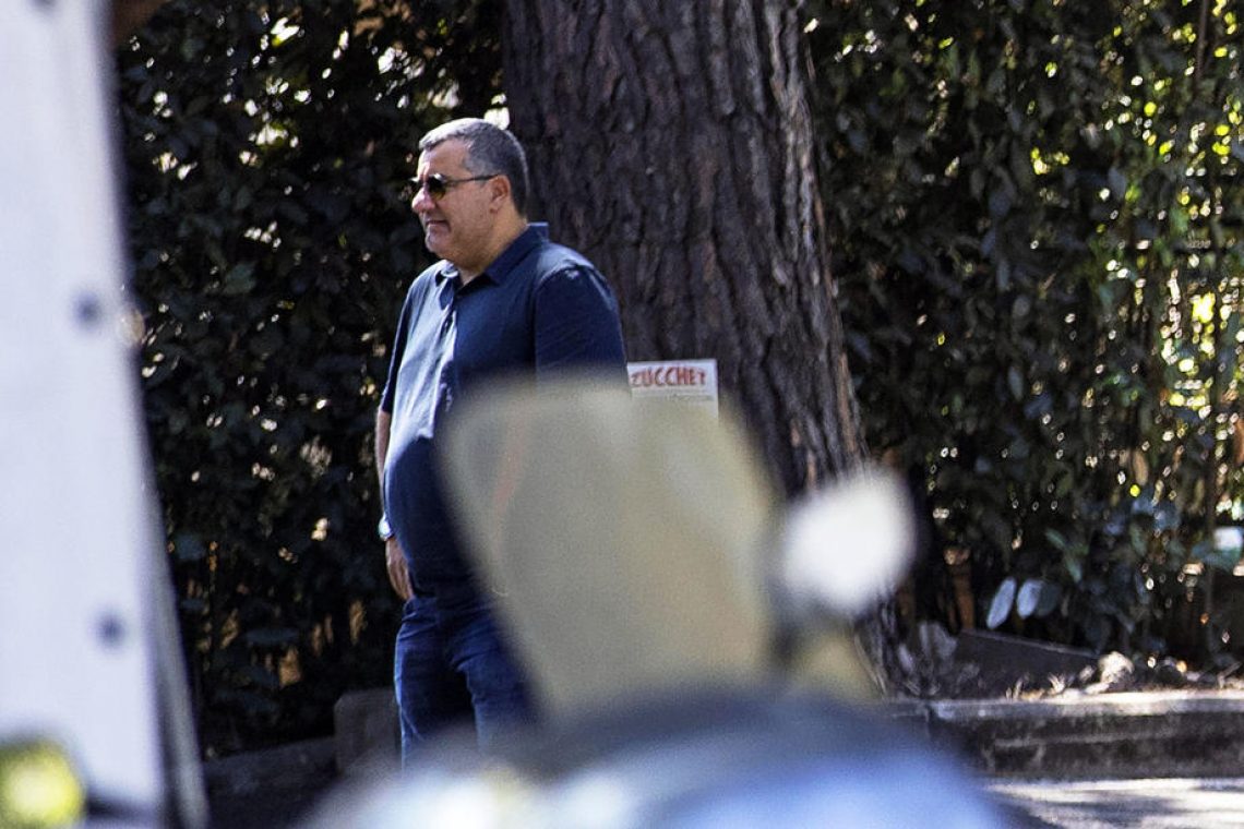 Umrl nogometni zastopnik Mino Raiola