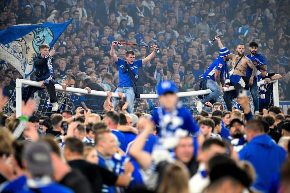 Več poškodovanih ob slavju Schalkeja