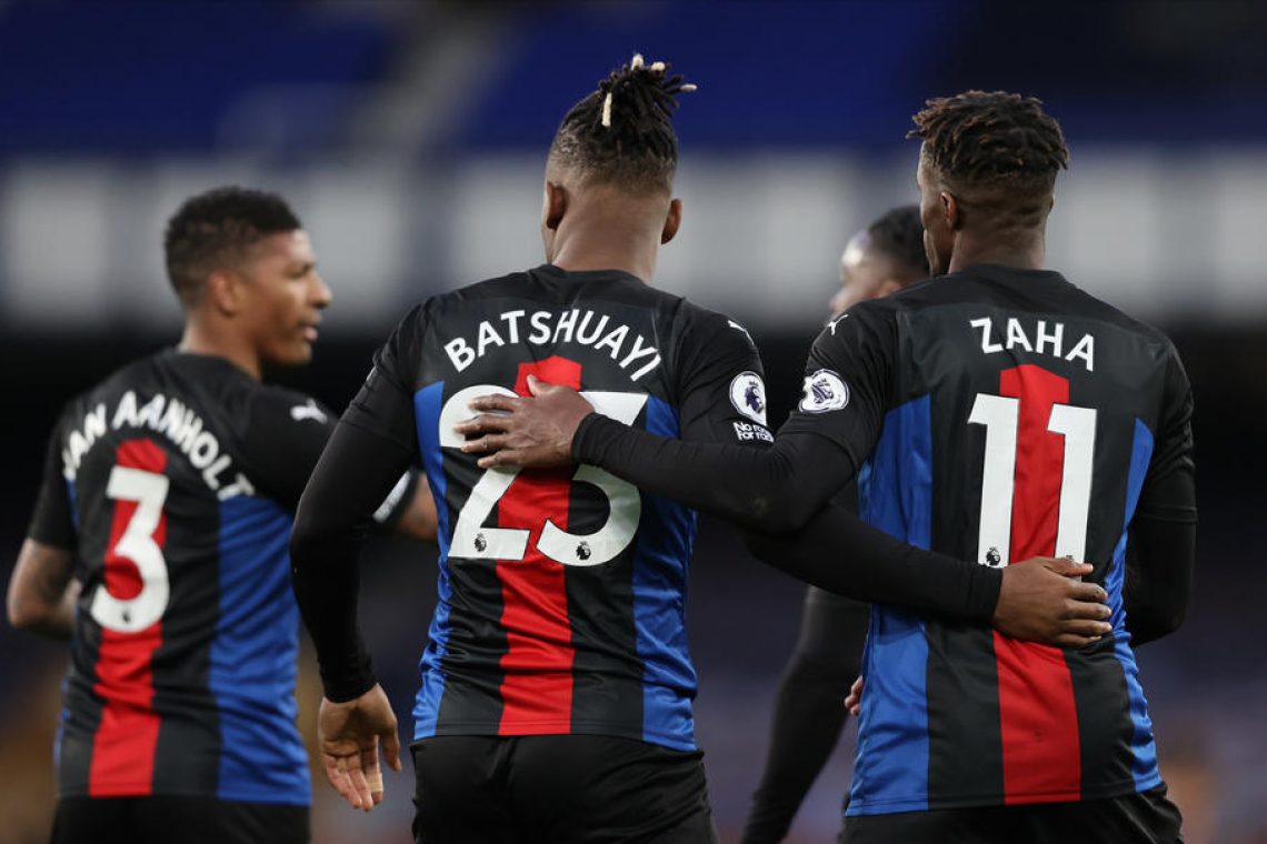 Everton rešil prvoligaški status