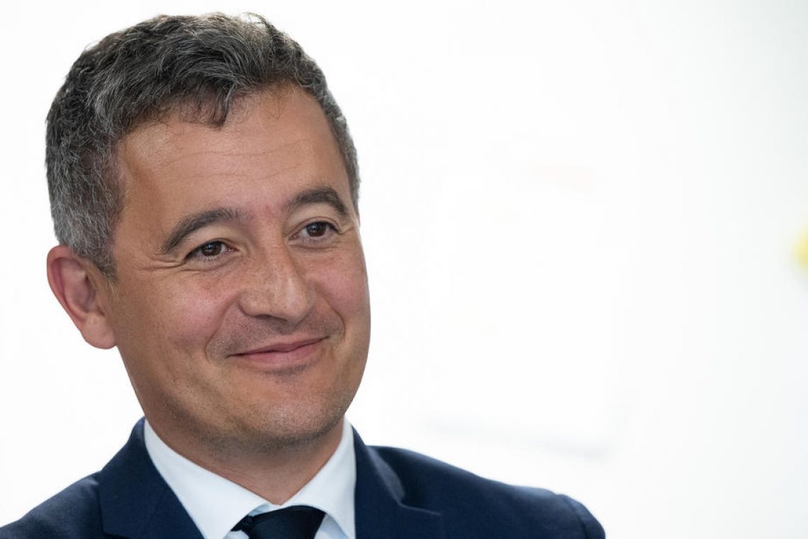 Francoski notranji minister tarča obtožb, da se je zlagal o ponarejenih vstopnicah