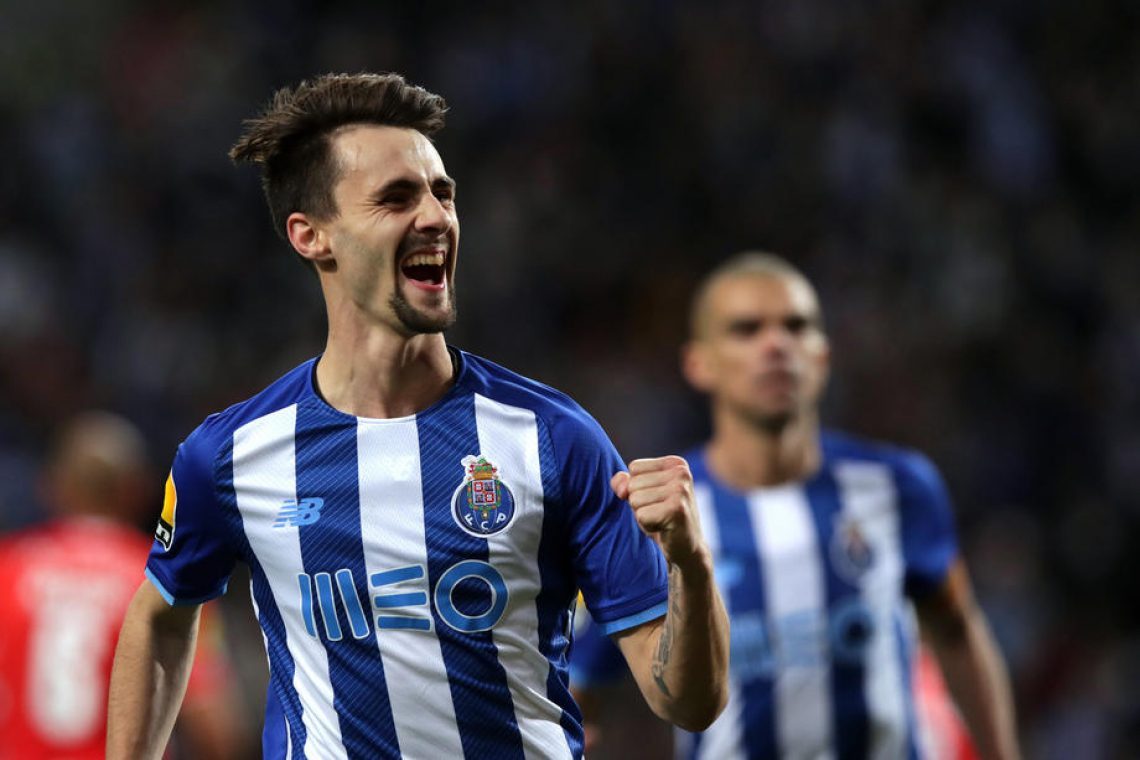 Porto potrdil prodajo Vieire Arsenalu