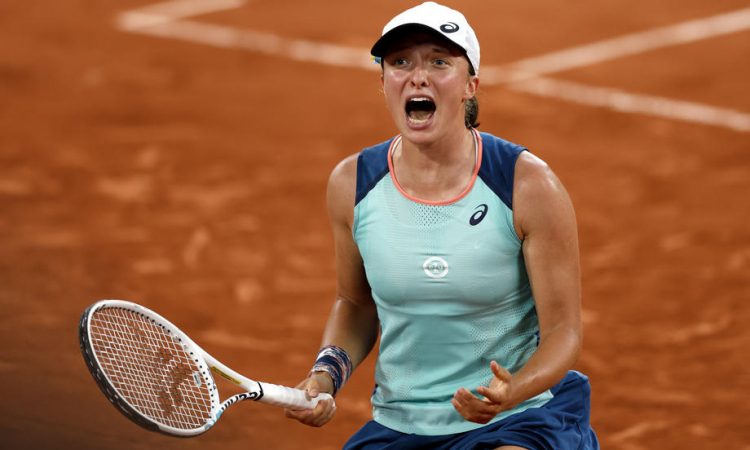 Iga Swiatek na vrhu, Slovenki obdržali mesti na lestvici WTA