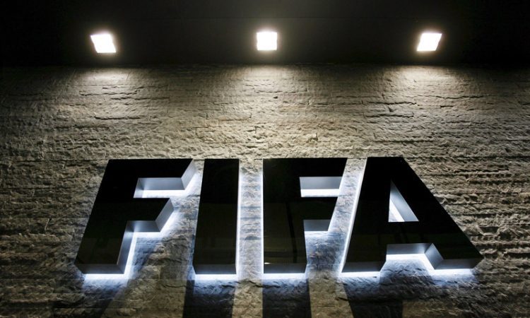 Fifa bo zaradi korupcije nekdanjih vodilnih prejela dodatno odškodnino