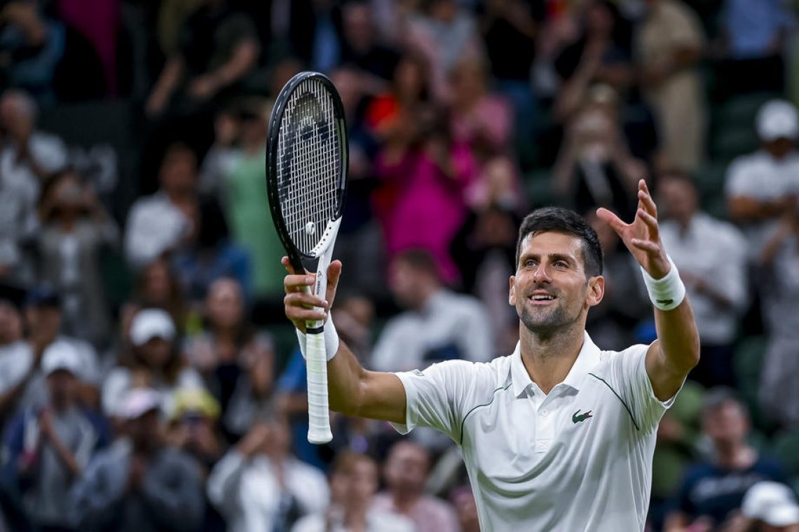 Novak Đoković po štirih nizih med osem v Wimbledonu