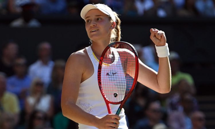 V finalu Wimbledona Ons Jabeur in Elena Ribakina