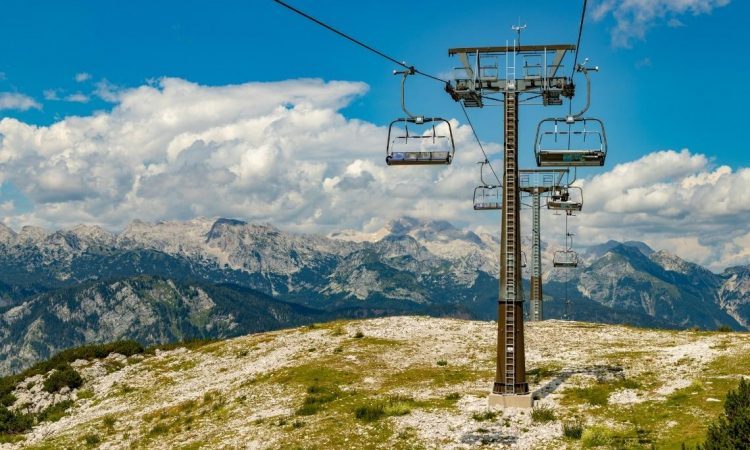 Za 20 projektov turističnih namestitev in gorskih centrov 69 milijonov evrov