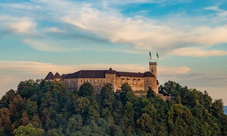 Na Ljubljanskem gradu od danes filmi pod zvezdami