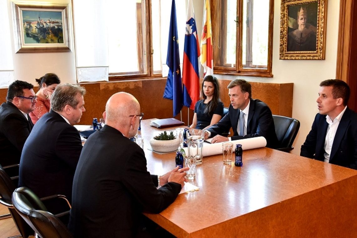 Papič v Novem mestu o regijskih načrtih za visoko šolstvo