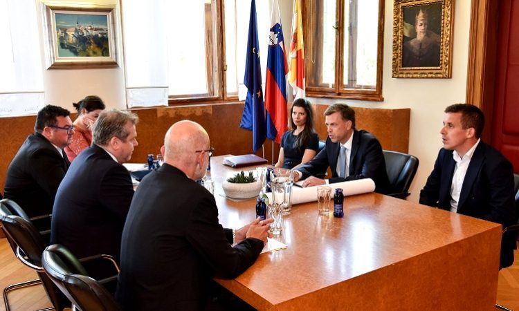 Papič v Novem mestu o regijskih načrtih za visoko šolstvo