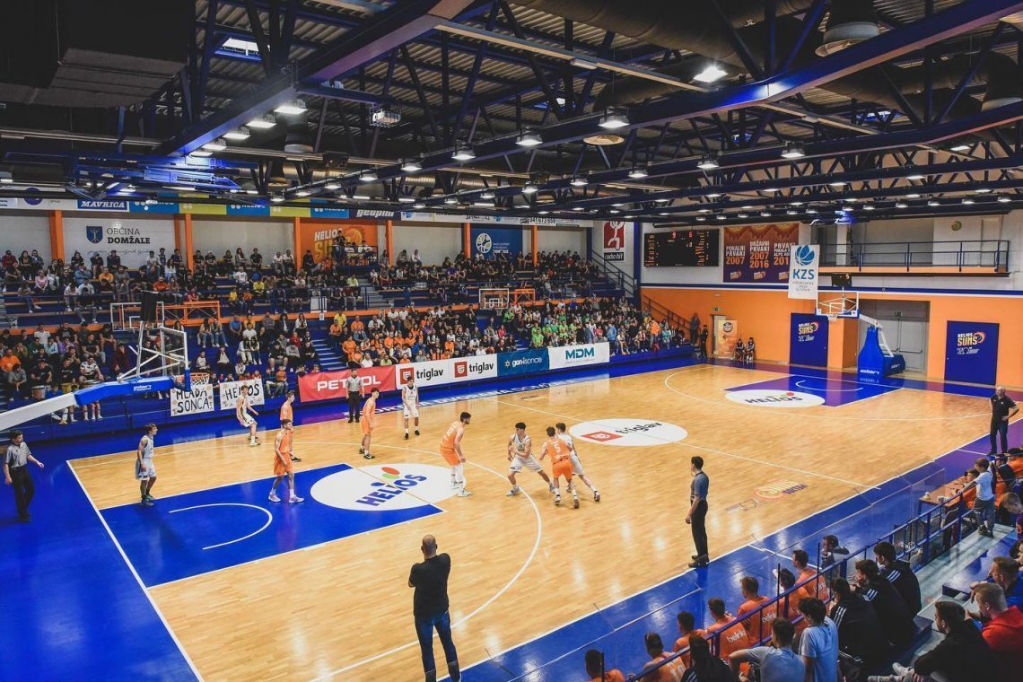 Ferme in Oman podaljšala s Helios Suns