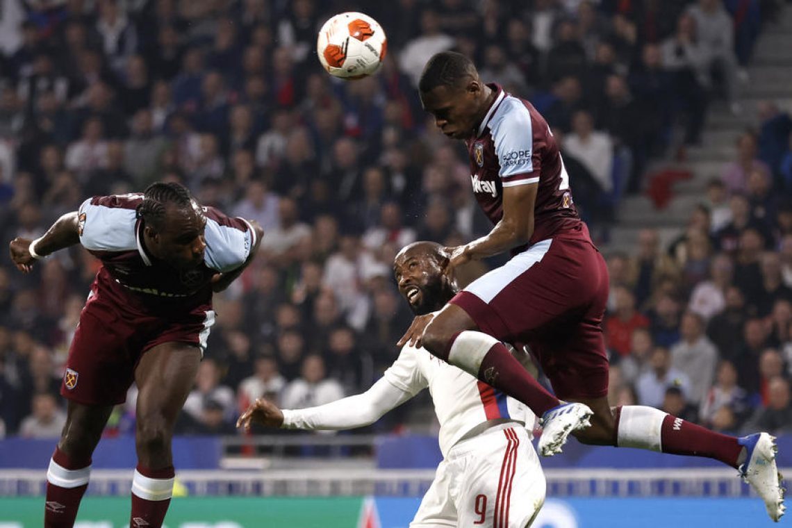 Diop iz enega v drugi londonski klub