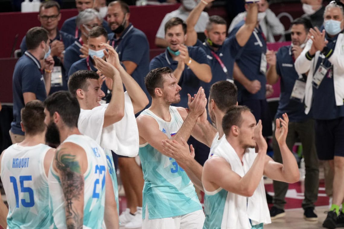 Slovenija po podaljšku sredi Istanbula premagala Turčijo
