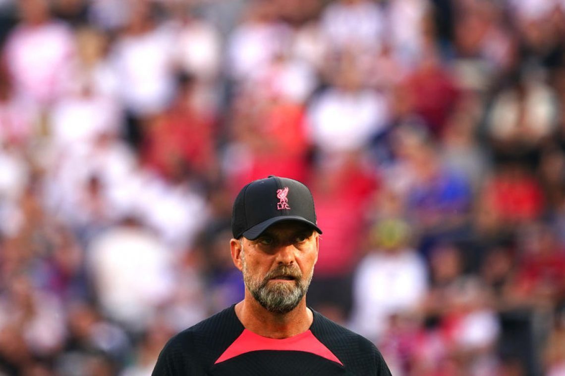 Klopp od štiri do šest tednov brez Alcantare