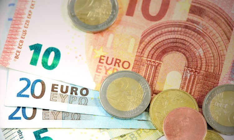Državne štipendije bodo izplačane 10. oktobra in 10. novembra