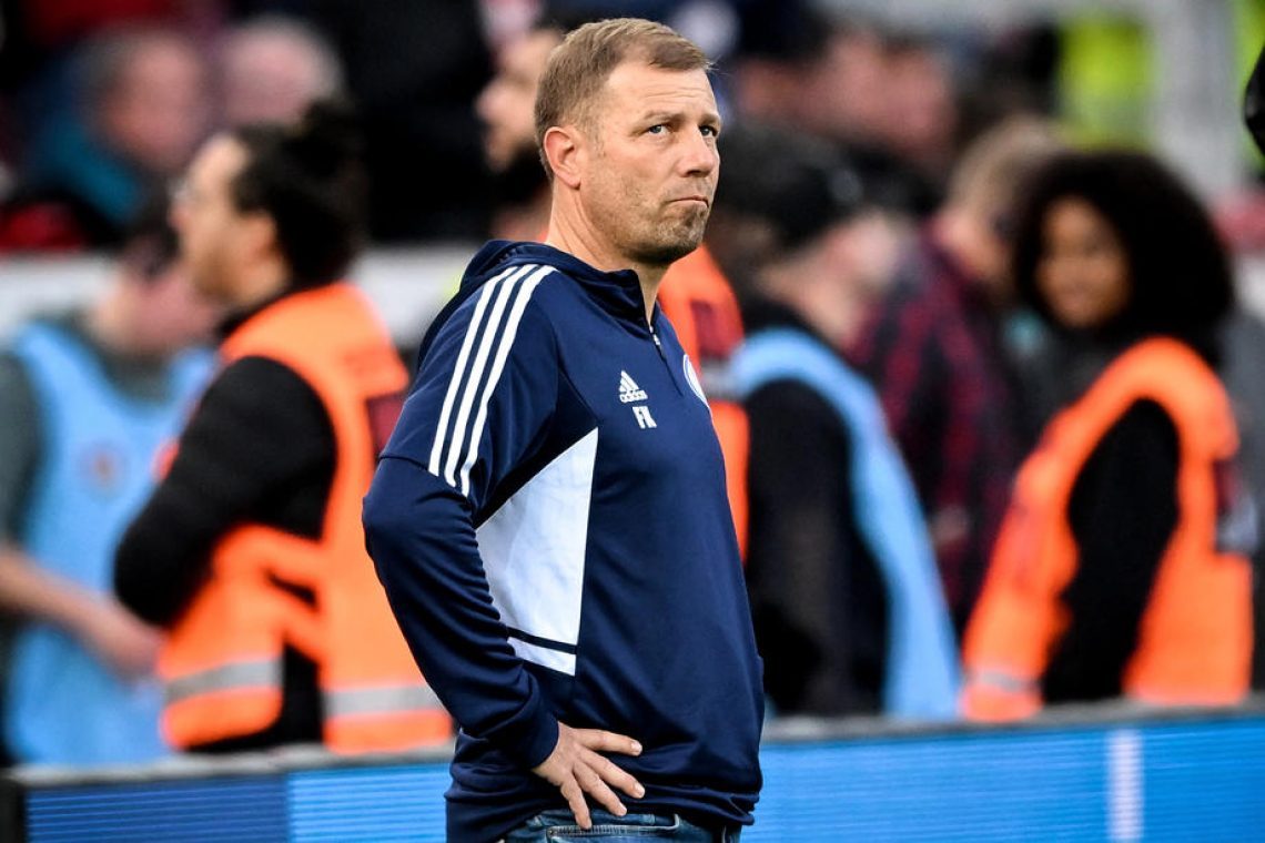 Schalke odpustil trenerja