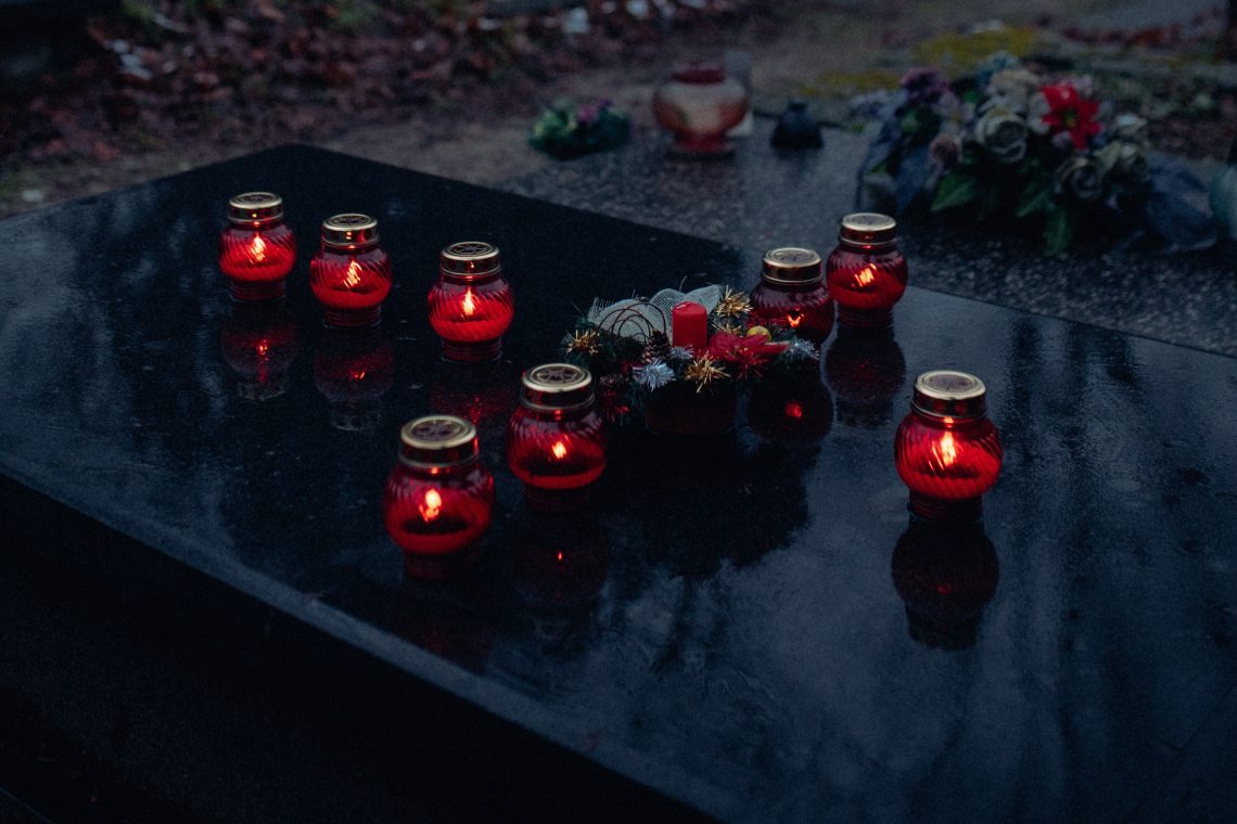 Akcija Manj svečk za manj grobov letos ozavešča o trajnostnem načinu življenja