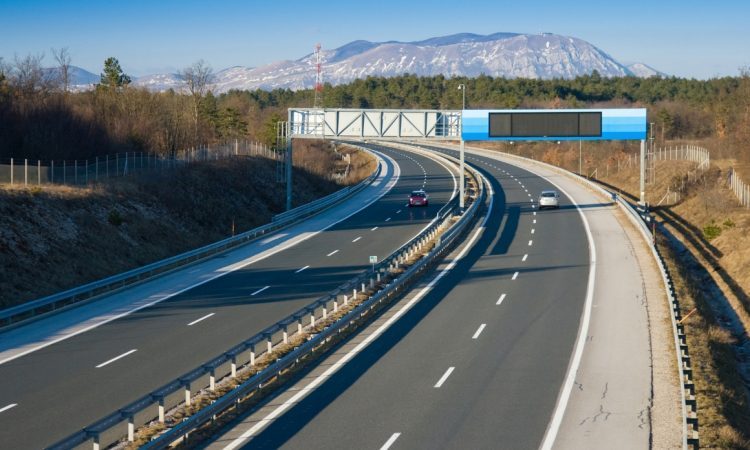 Dars bo za merjenje uporabniških izkušenj v štirih letih namenil skoraj 600.000 evrov