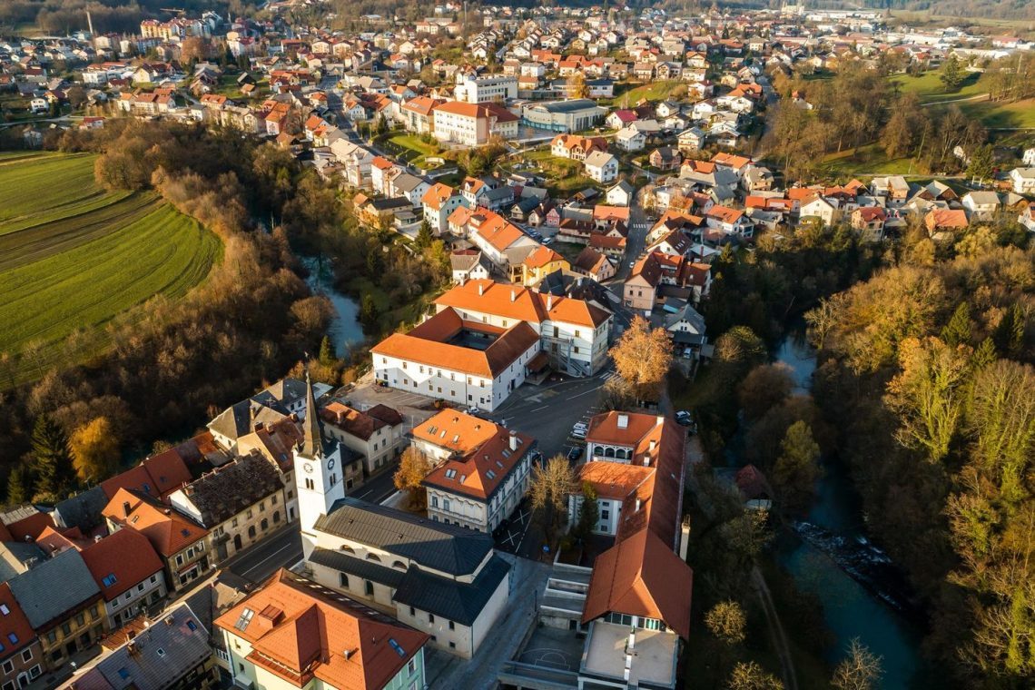 Pri Osnovni šoli Vinica okrepili prometno varnost