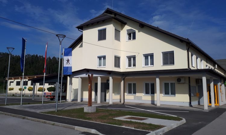 V občinah Bloke in Sodražica pripravljajo vse potrebno za prijavo na razpis za izgradnjo domov za starejše