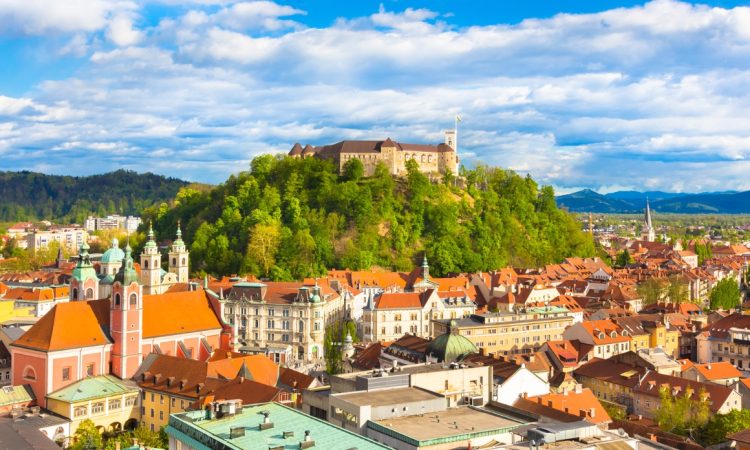 Na tradicionalnem srečanju županj in županov o pomembnosti sodelovanja države z lokalnimi skupnostmi