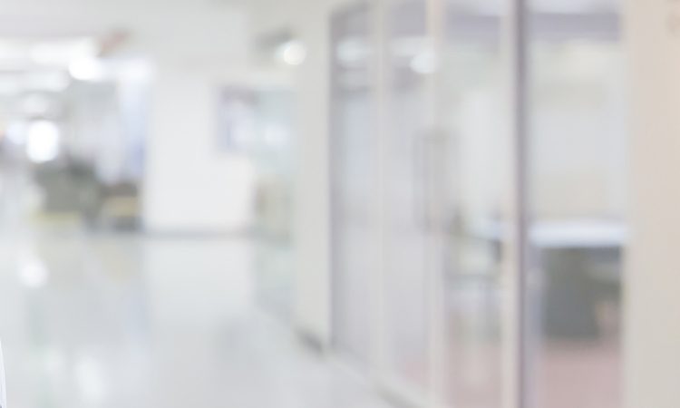 Svet Splošne bolnišnice Murska Sobota za direktorja imenoval Romana Ladislava Ratkaija