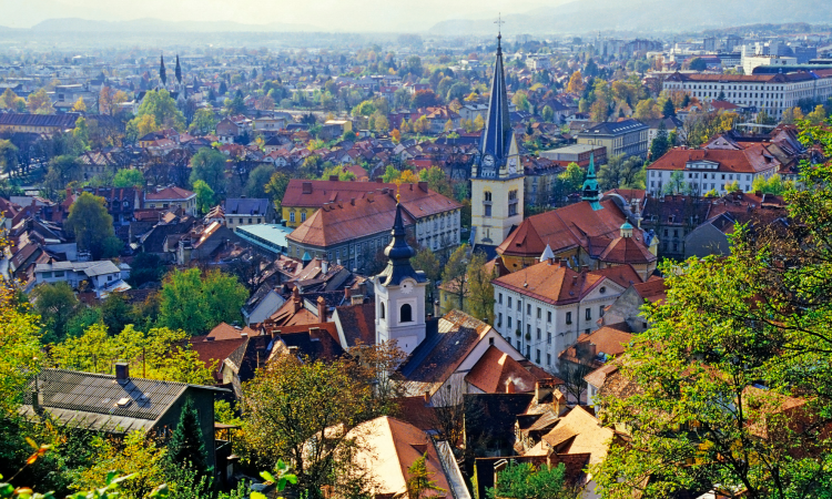 Občinske javne stavbe v Ljubljani statično sanirane