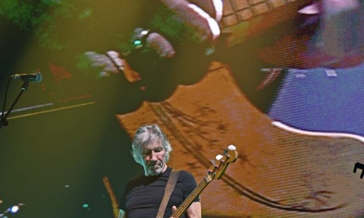 Pol stoletja albuma The Dark Side of the Moon skupine Pink Floyd