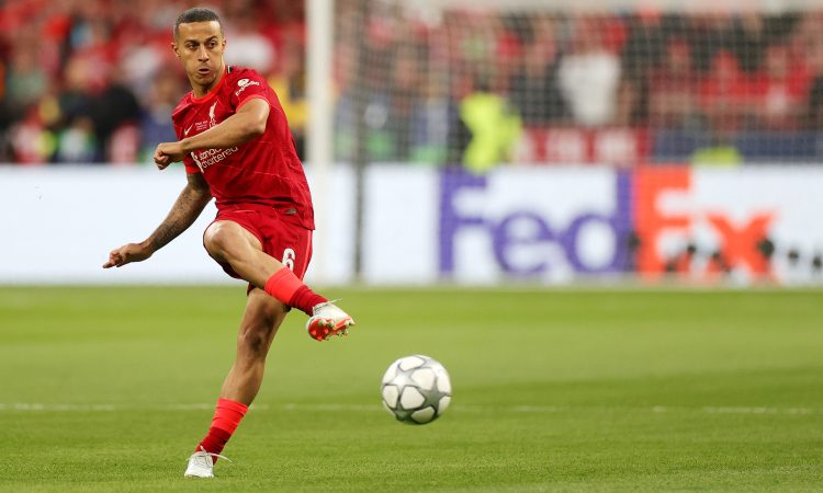 Liverpool do konca sezone brez Thiaga