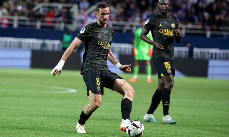 PSG zadržal prednost pred Lensom