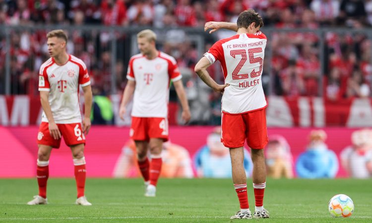 Bayern po porazu proti Leipzigu ponudil priložnost Dortmundčanom