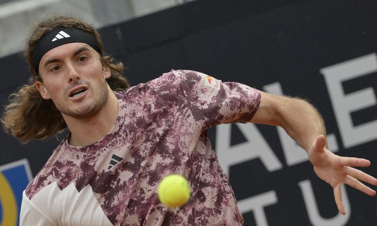 Cicipas na Roland Garros brez trenerja Philippoussisa