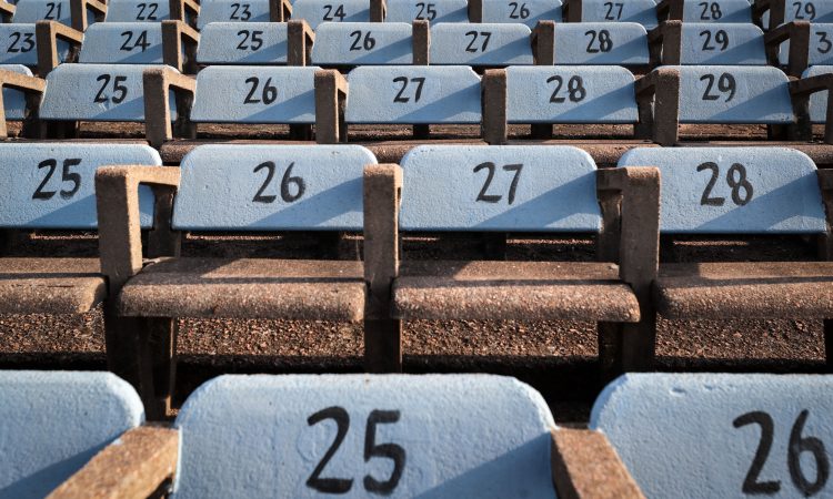 13. julij: V Urugvaju se začne prvo svetovno prvenstvo v nogometu