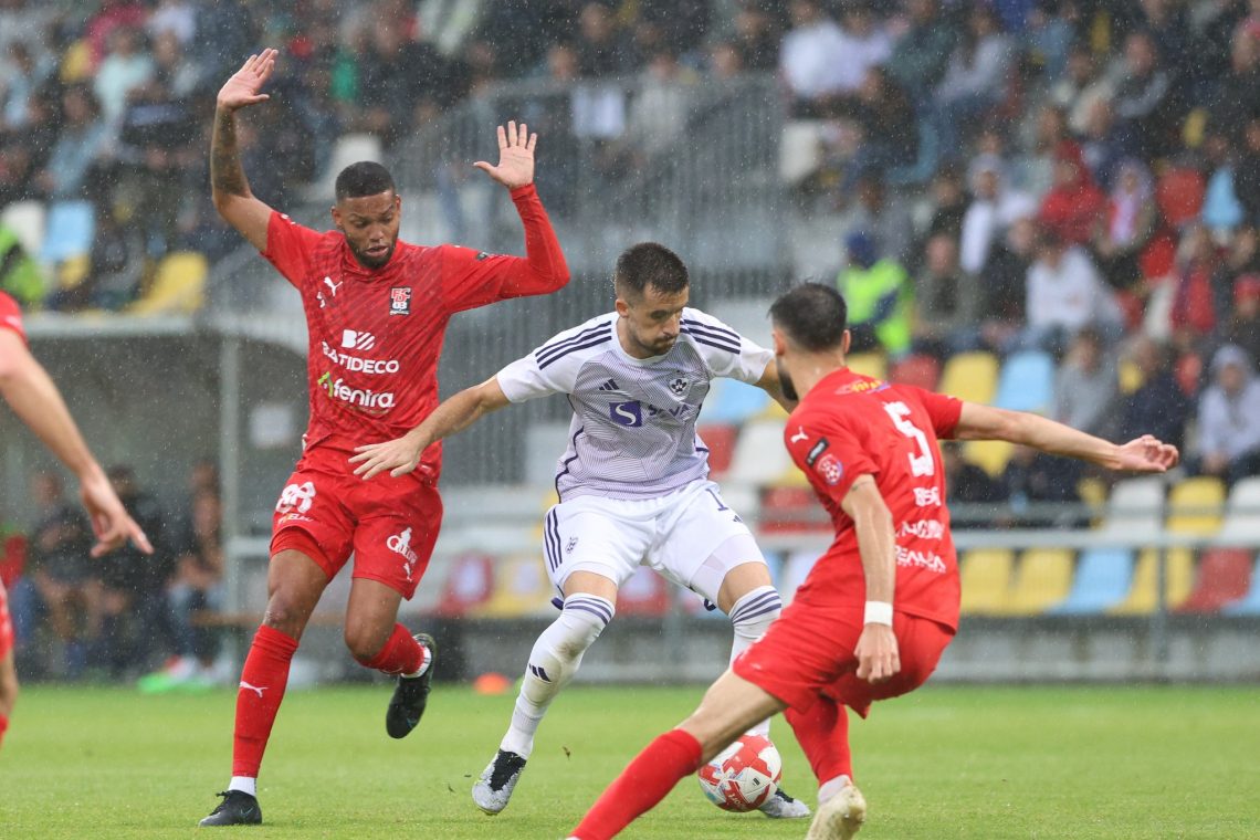 Jakupović v zadnjih sekundah rešil Mariborčane 