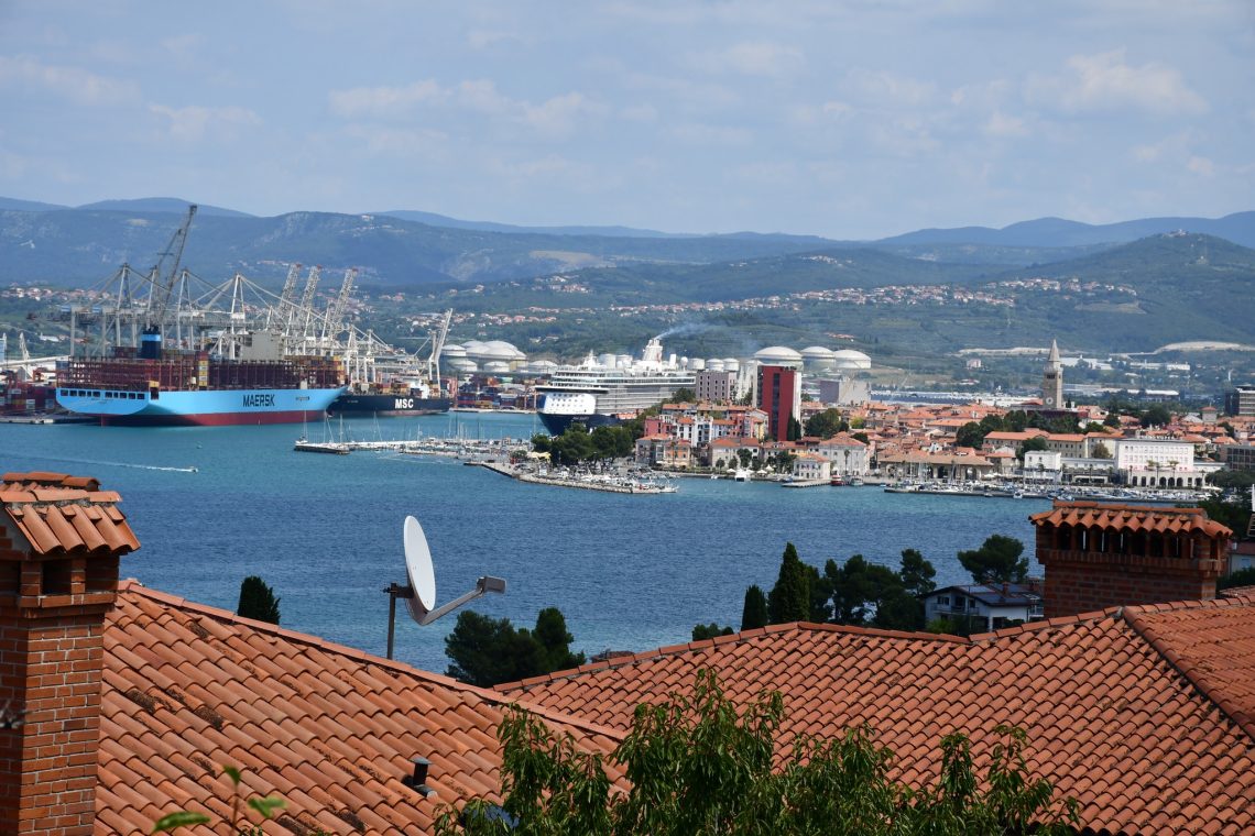 Mestni občini Koper 350 tisoč evrov za gradnjo Vstopne točke Kraški rob 