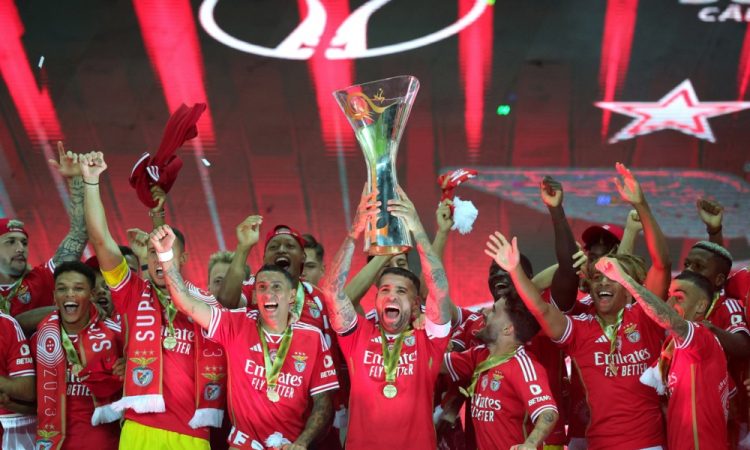 Benfici še devetič superpokal