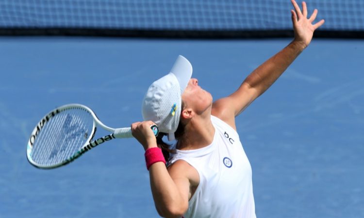 Gauff in Muchova po Cincyju napredovali, Zidanšek 119.