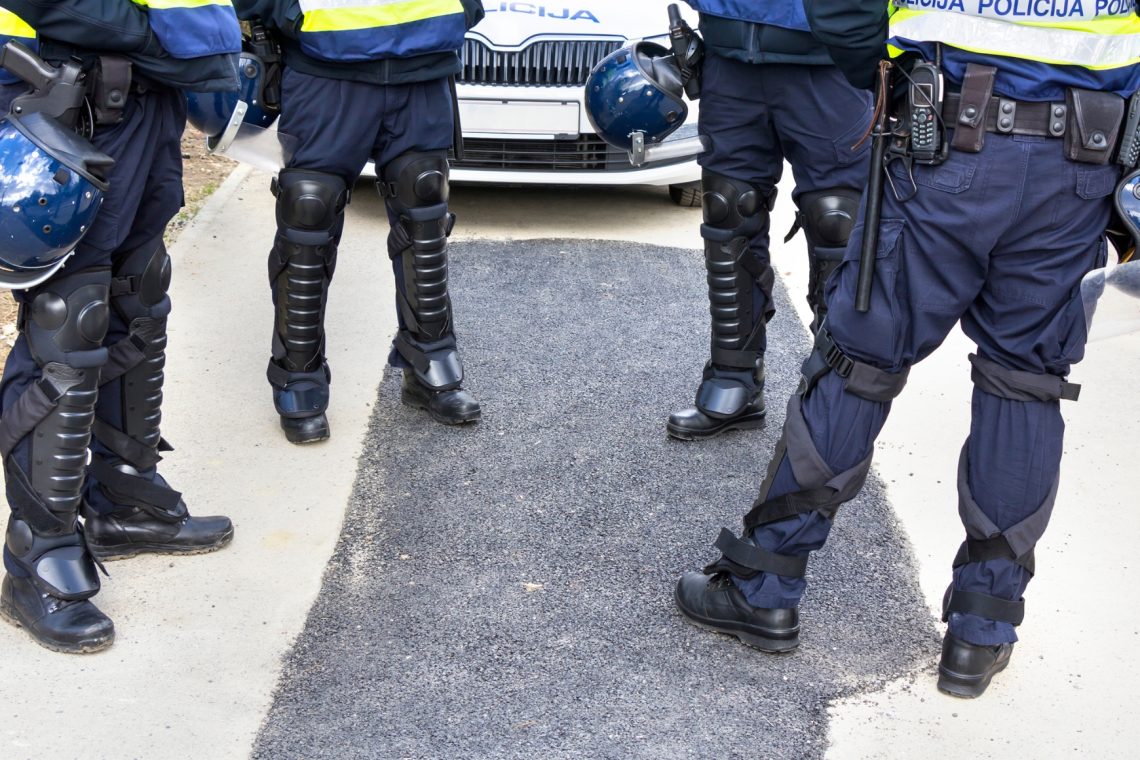 Mariborski policisti odkrili ukraden avtomobil in druge predmete