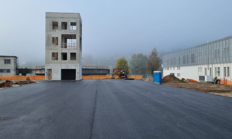 Gradnja Regijskega gasilskega poligona Krško tik pred zaključkom