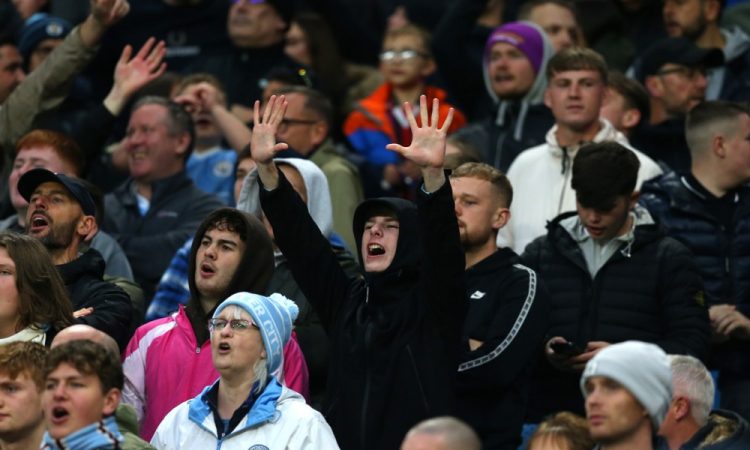 Manchester City kaznovan s 140.000 evri zaradi kritik sodnika