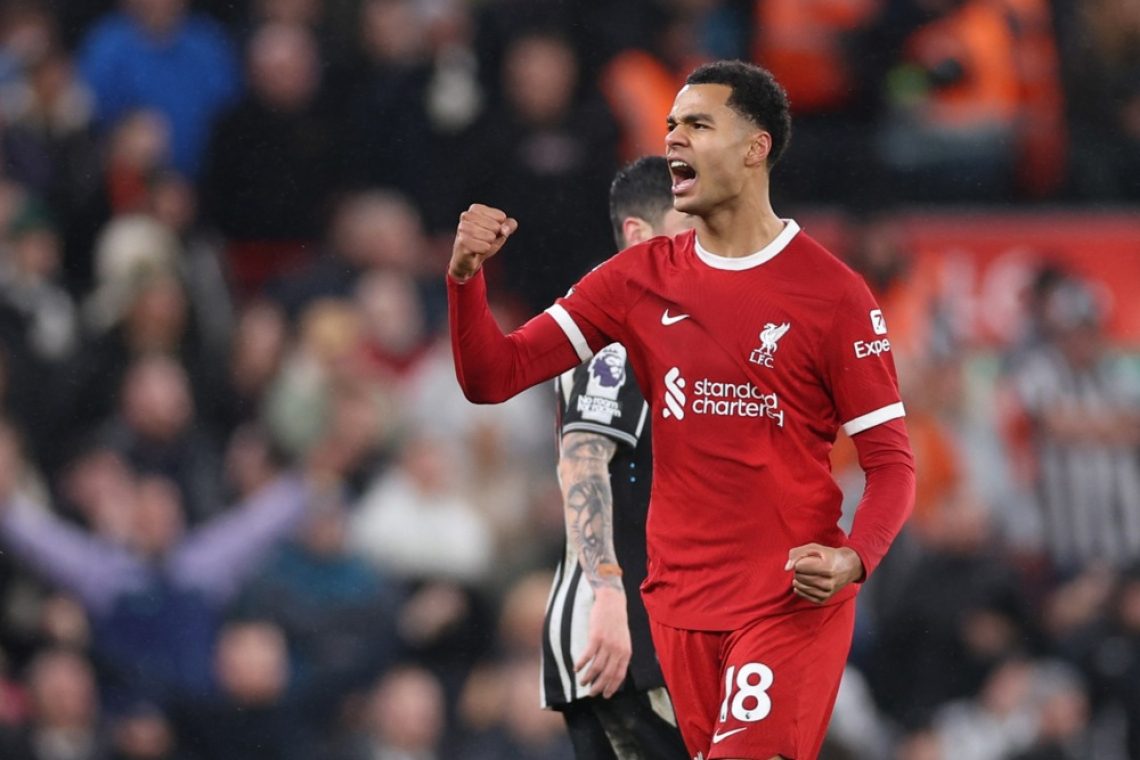 Liverpool ostaja vodilni v Angliji