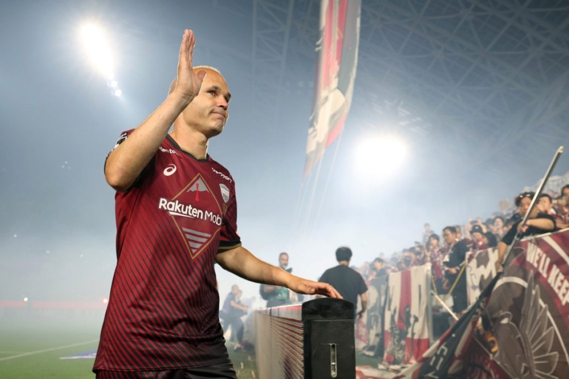 Iniesta po igranju na Japonskem doplačal davek