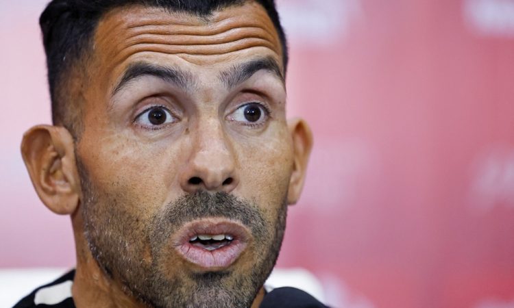Carlos Tevez zaradi bolečin v prsih v bolnišnici