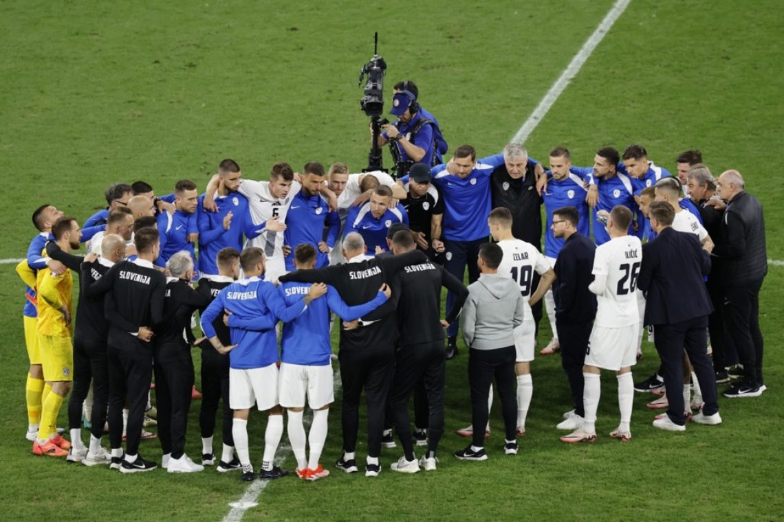 Slovenski nogometaši danes na Kongresnem trgu