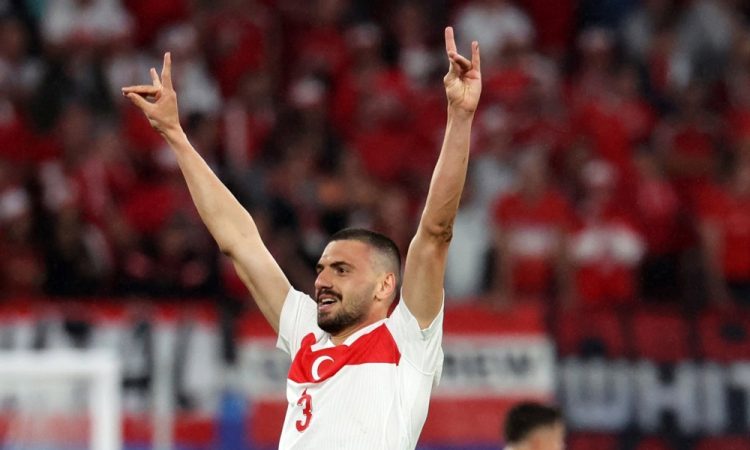 Uefa kaznovala Demirala zaradi spornega slavja od golu