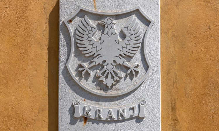 Ustavno sodišče: Del zakona o lokalni samoupravi je v neskladju z ustavo