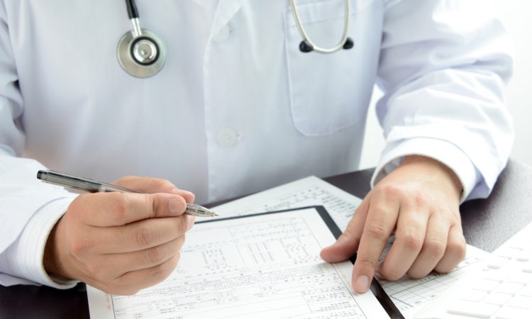 Za pridobitev neprofitnih stanovanj ponarejali zdravstvena potrdila