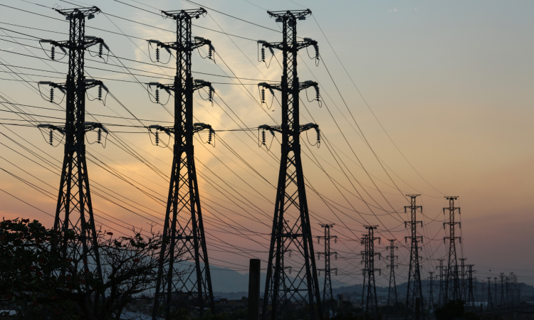 Na območju Elektra Maribor po petkovem neurju številni brez električne energije