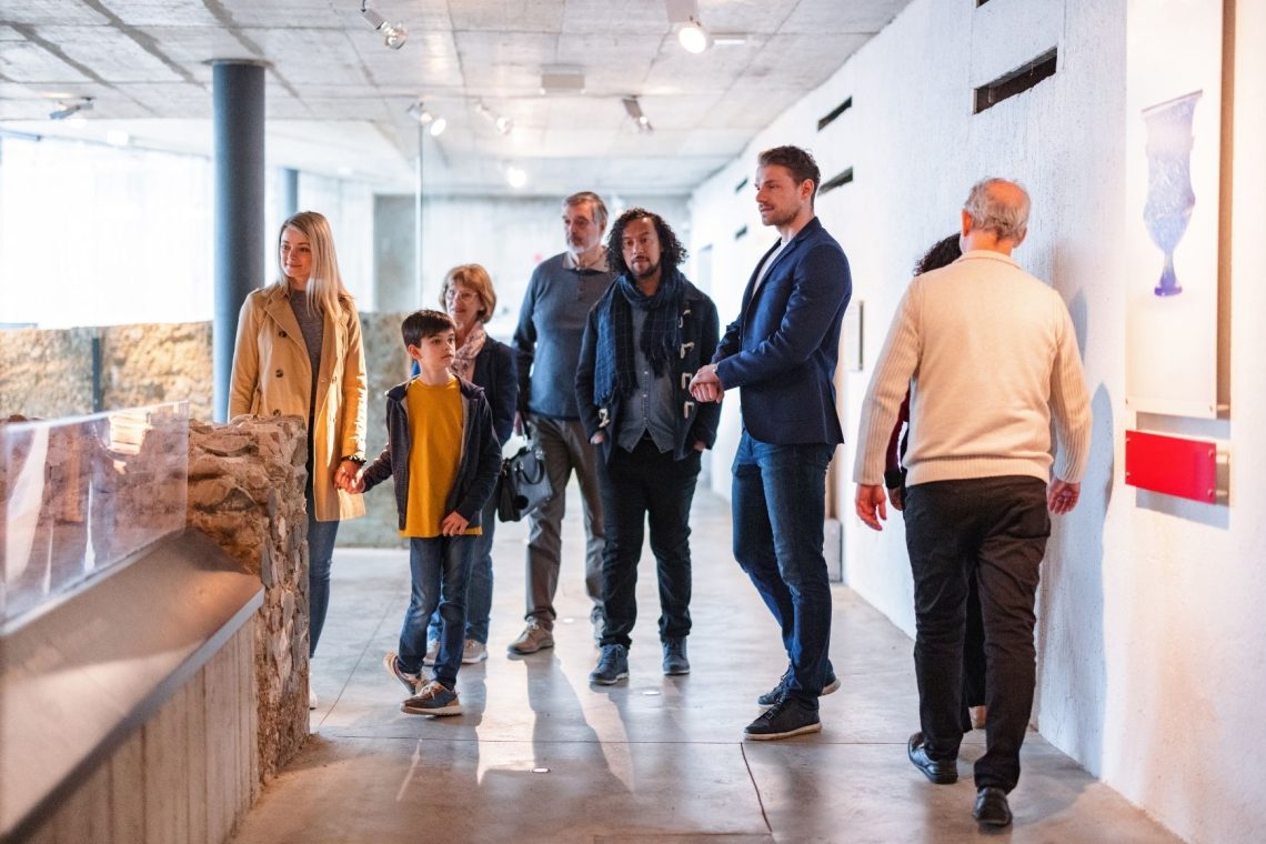 Ta veseli dan kulture odpira vrata kulturnih ustanov, znani tudi Prešernovi nagrajenci