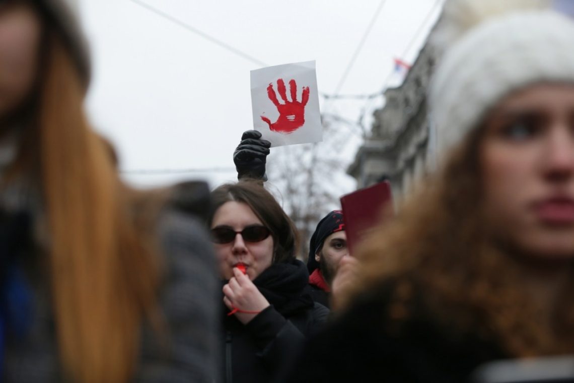 V Srbiji študenti na protestih vztrajajo pri svojih zahtevah