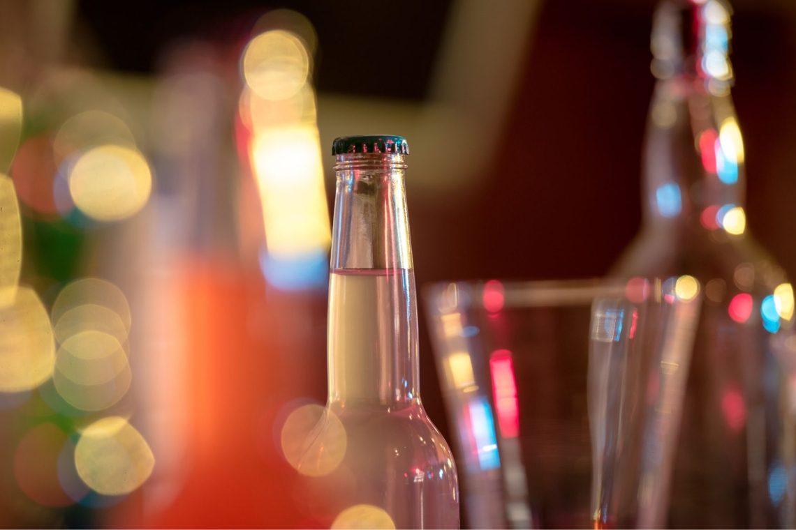 V Turčiji zaradi ponarejenega alkohola umrlo 33 ljudi